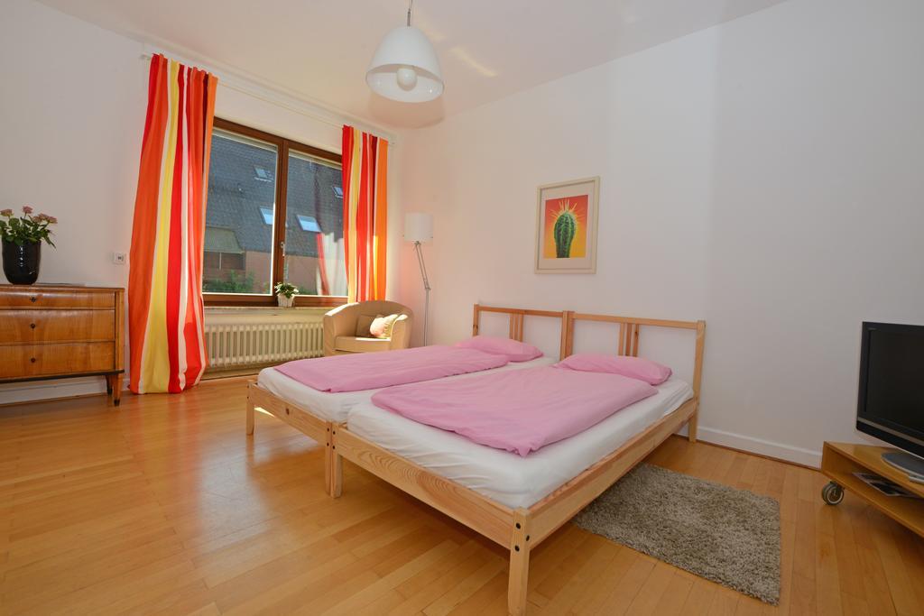Moderne Ferienwohnung Deichstrasse 헨네프 객실 사진