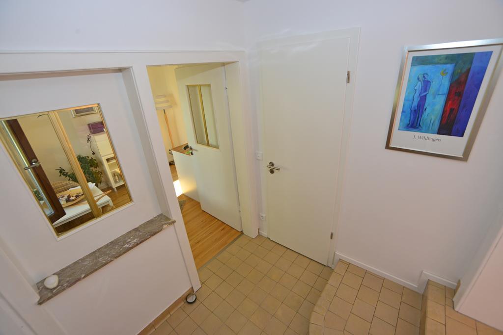 Moderne Ferienwohnung Deichstrasse 헨네프 객실 사진